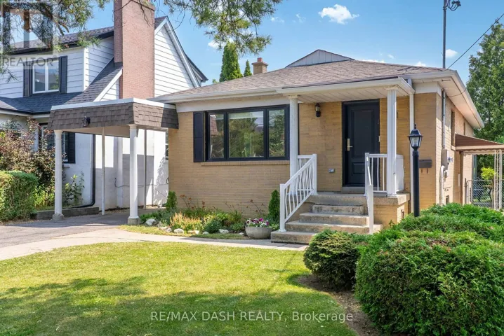 111 GORMAN PARK ROAD, Toronto (Clanton Park), Ontario M3H3K7