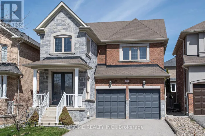 223 EMMA BROADBENT COURT, Newmarket (Woodland Hill), Ontario L3X3K8