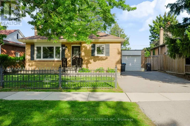 94 HAROLD STREET, Brampton (Brampton South), Ontario L6Y1E6