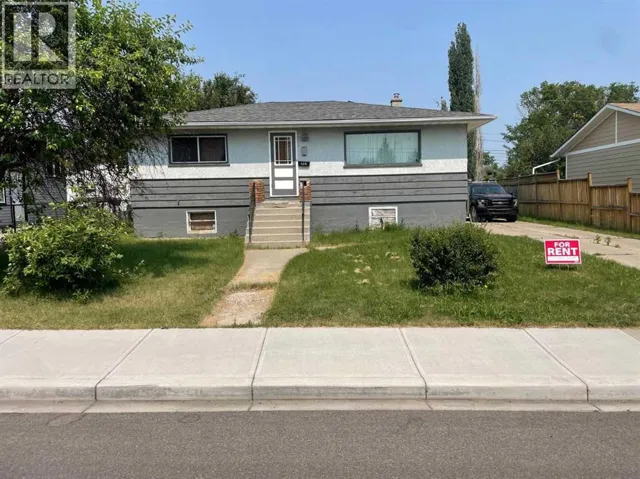120 54 Avenue NW, Calgary, Alberta T2K0K2