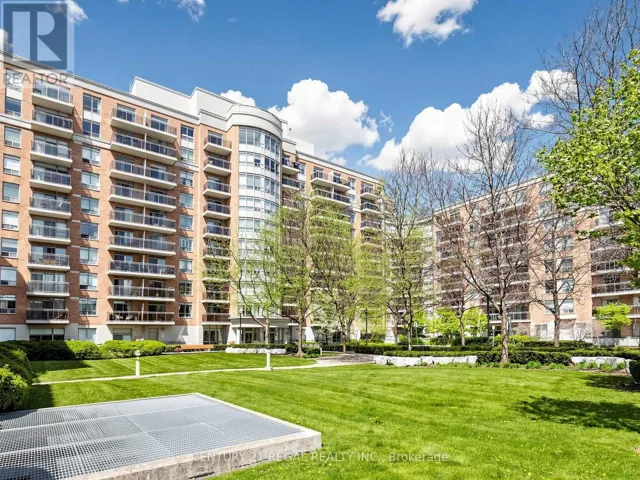 724 - 650 LAWRENCE AVENUE W, Toronto (Englemount-Lawrence), Ontario M6A3E8