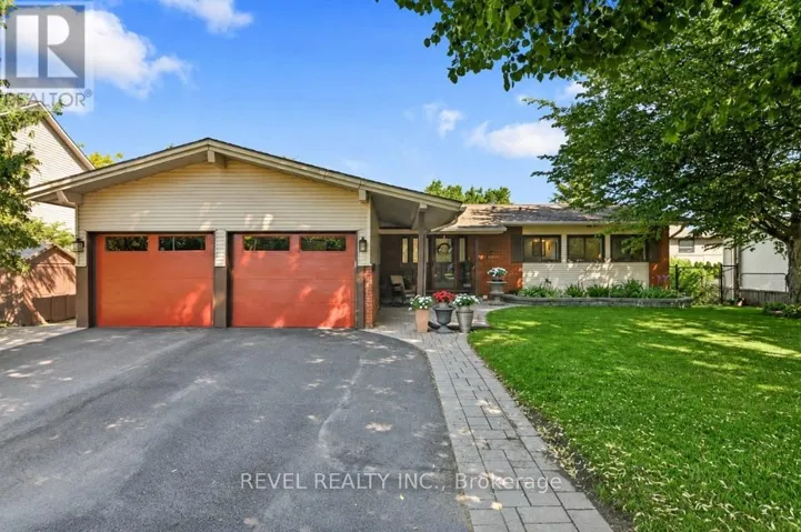 2555 REGINA STREET, Ottawa, Ontario K2B6X4