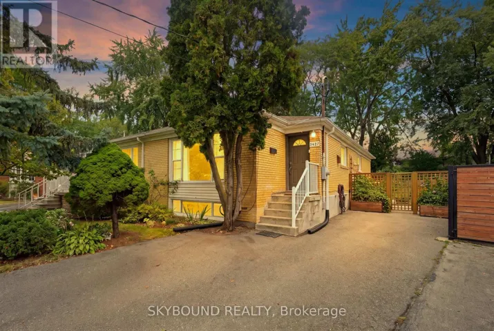 3427 FELLMORE DRIVE, Mississauga (Erindale), Ontario L5C2E1
