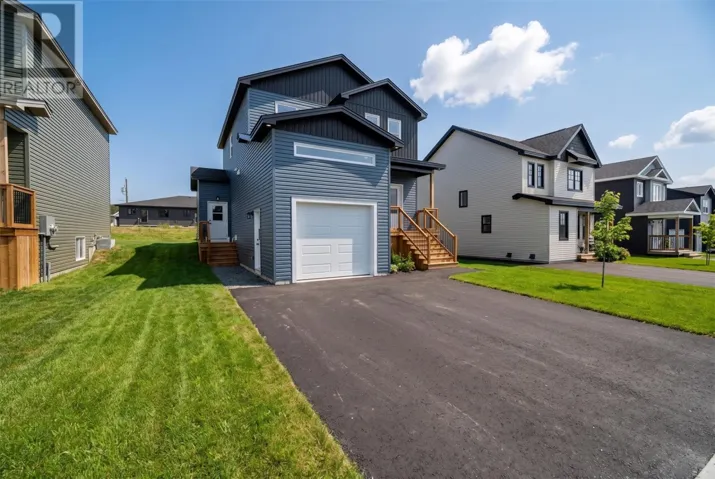 102 Trenton Drive, Paradise, Newfoundland & Labrador A1L4B7