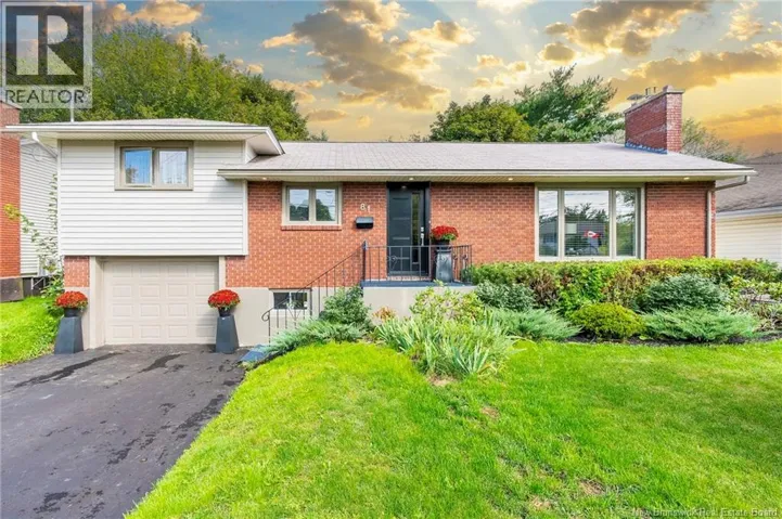 81 Athlone Avenue, Moncton, New Brunswick E1E1S4