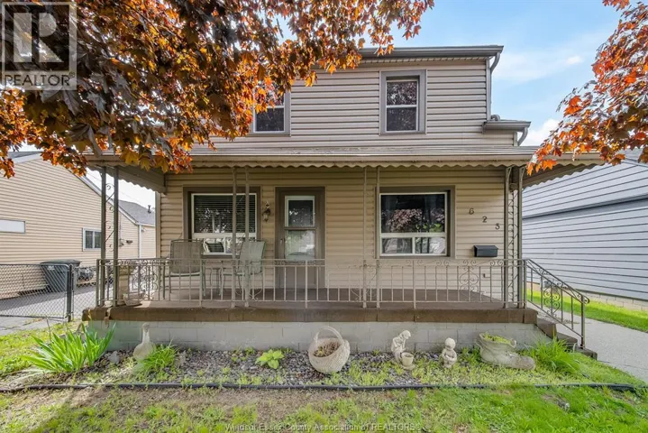 623 EDINBOROUGH, Windsor, Ontario N8X3C8
