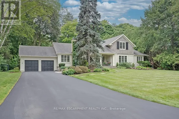 7 COLONIAL CRESCENT, Oakville (MO Morrison), Ontario L6J4K8