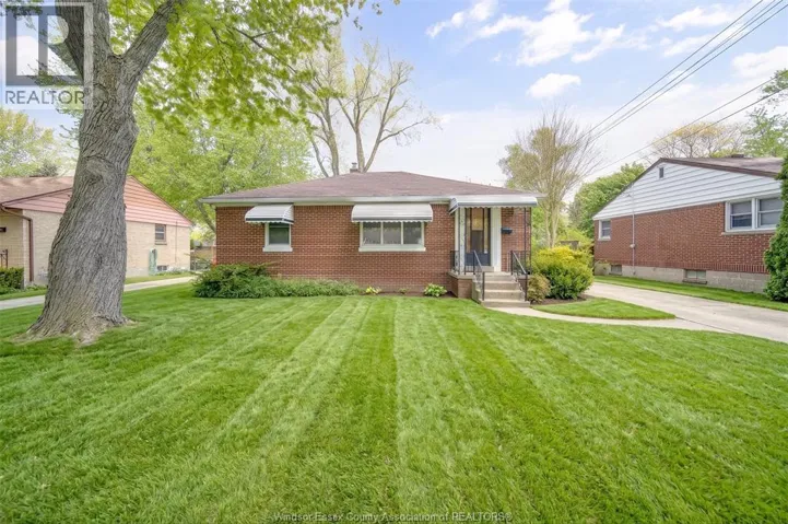 3264 DOMINION BOULEVARD, Windsor, Ontario N9E2N5