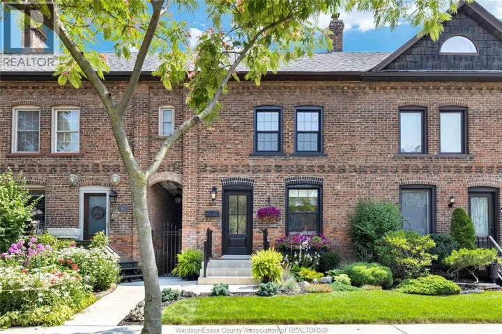 864 Monmouth, Windsor, Ontario N8Y3L4