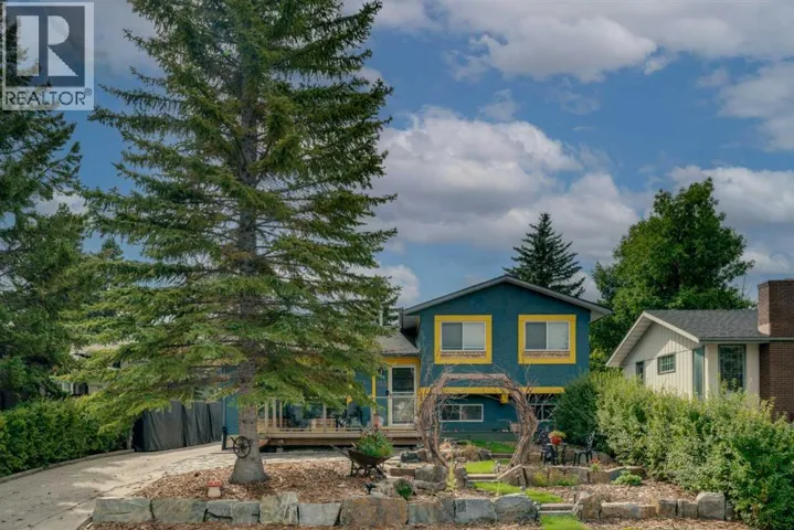 155 Brookgreen Drive SW, Calgary, Alberta T2W2W4