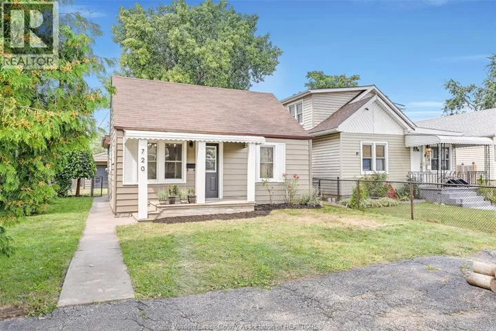 720 BENSETTE STREET, Windsor, Ontario N8X2Z1