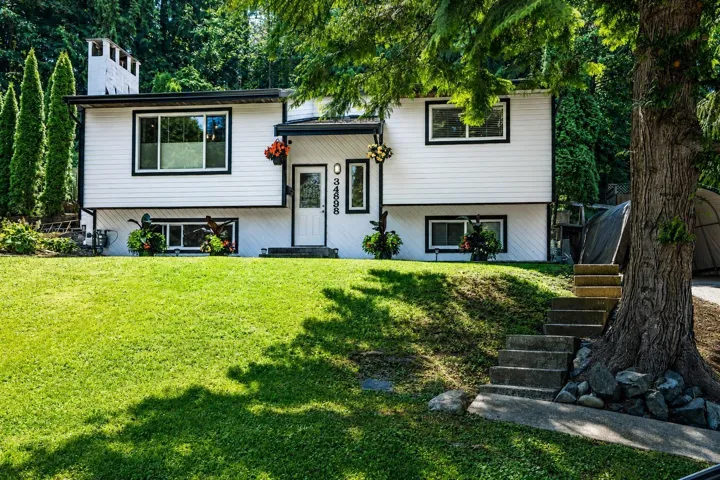 34898 LABURNUM AVENUE, Abbotsford, British Columbia V2S5J4