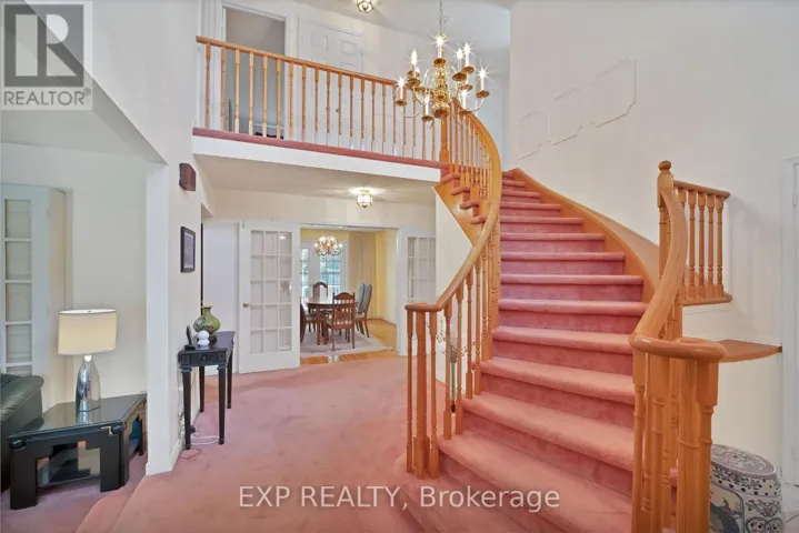 103 LONGWATER CHASE, Markham (Unionville), Ontario L3R4A9