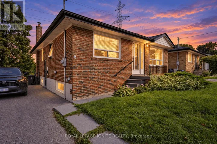 45 REDWATER DRIVE, Toronto (Rexdale-Kipling), Ontario M9W1Z5