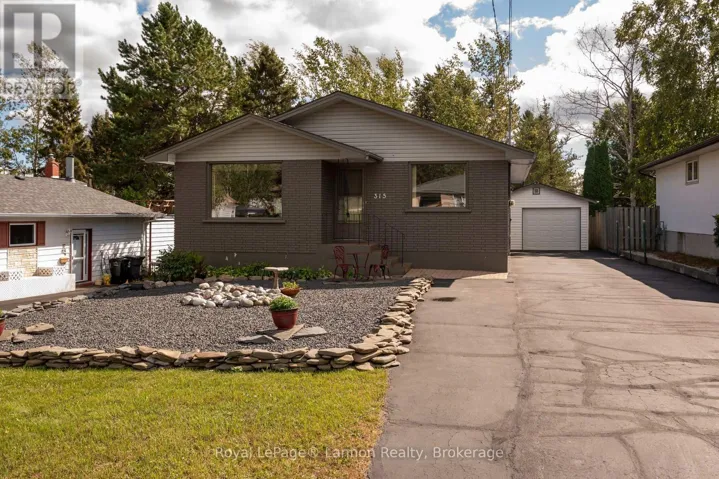 315 RONA STREET, Thunder Bay (Current River), Ontario P7A1R3
