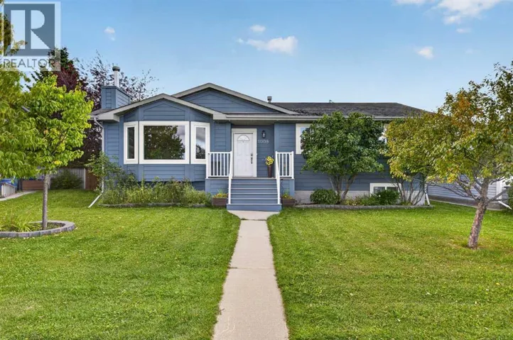 1008 2 Street NE, Sundre, Alberta T0M1X0