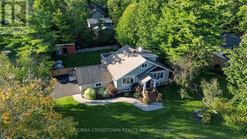 20 IDLEWOOD DRIVE, Springwater (Midhurst), Ontario L9X0P6