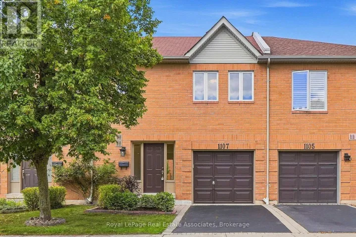 1107 UPPER VILLAGE DRIVE, Mississauga (Lakeview), Ontario L5E3H9