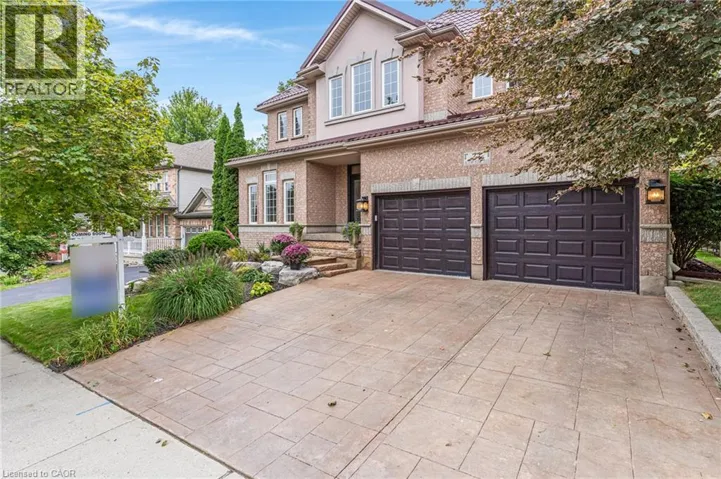 27 AUTUMN RIDGE Trail, Kitchener, Ontario N2P2J6