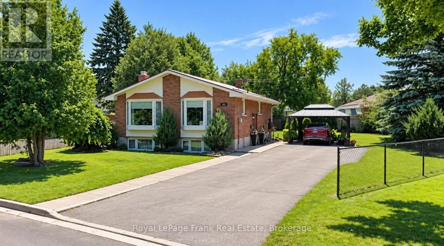 948 ST PAULS STREET, Peterborough (Northcrest Ward 5), Ontario K9H6J6
