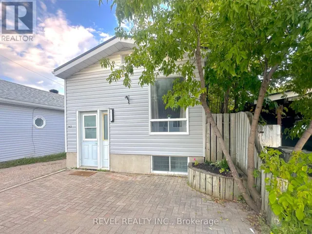 562 D'IBERVILLE AVENUE, Iroquois Falls, Ontario P0K1G0