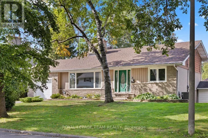 2000 NORWAY CRESCENT, Ottawa, Ontario K1H5N7