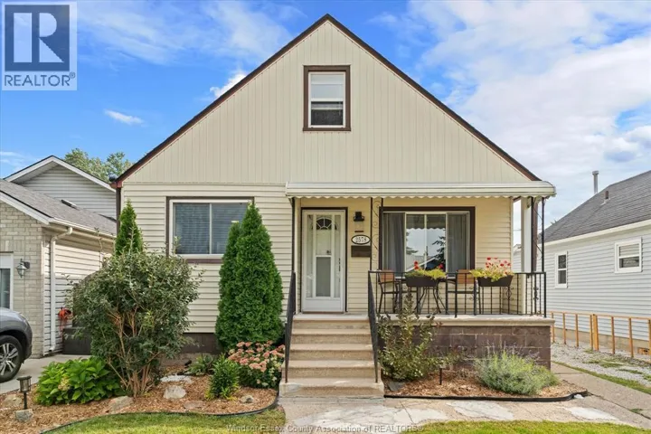 2578 GEORGE, Windsor, Ontario N8W4M7