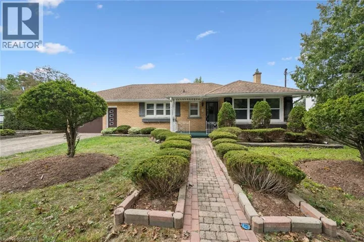 7 ADMIRAL Road, Kitchener, Ontario N2M1R2