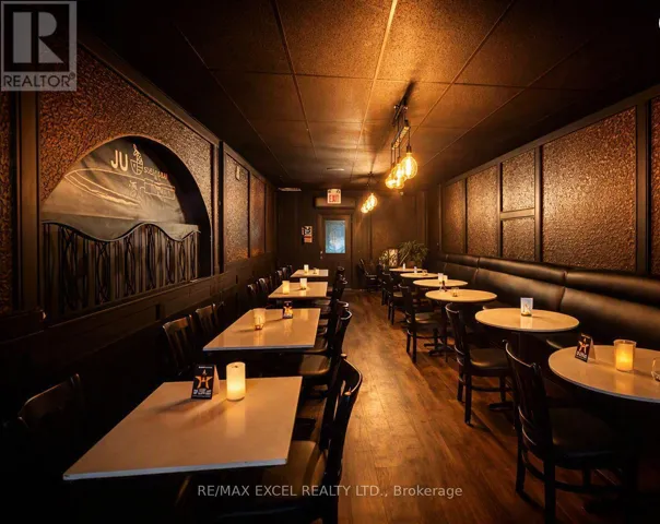383 DUNDAS STREET E, Toronto (Moss Park), Ontario M5A2A5