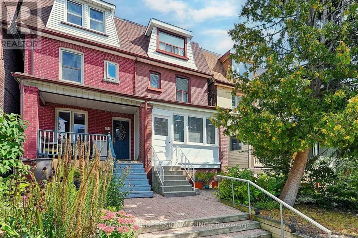 227 MONTROSE AVENUE, Toronto (Palmerston-Little Italy), Ontario M6G3G6