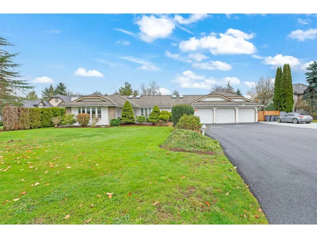 15435 KILLARNEY PLACE, Surrey, British Columbia V3S7G9