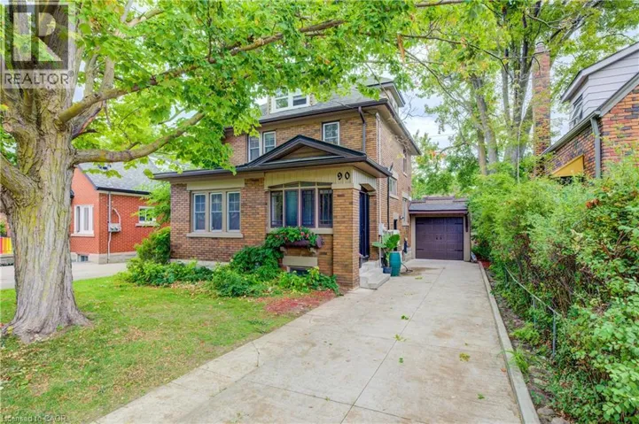 90 BROCK Street, Kitchener, Ontario N2M1X3