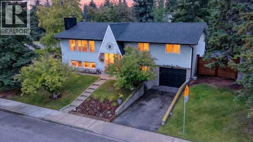 1703 107 Avenue SW, Calgary, Alberta T2W0C3