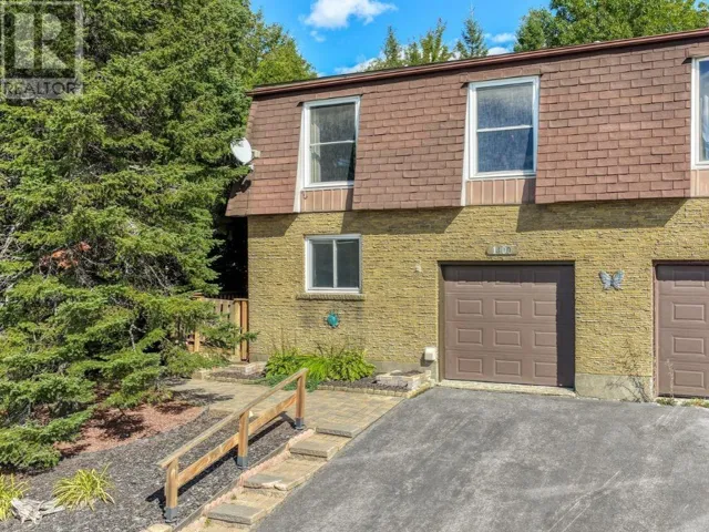 1400 Magnolia Boulevard, Sudbury, Ontario P3A4V2