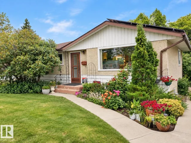 8311 160 ST NW, Edmonton, Alberta T5R2H2