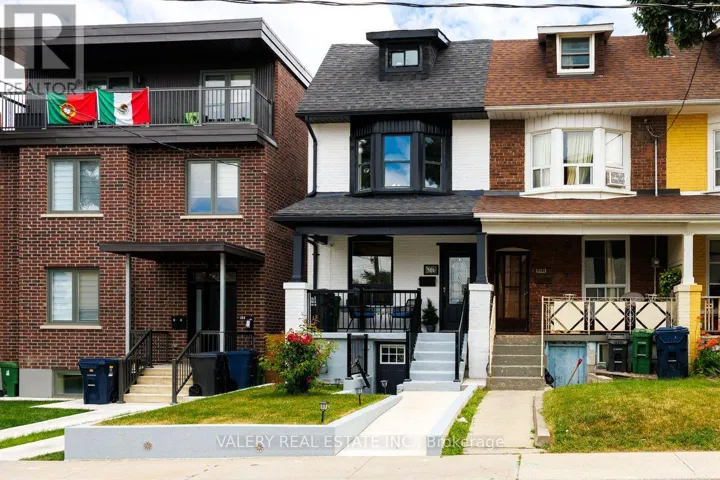 UPPER - 219 MCROBERTS AVENUE, Toronto (Corso Italia-Davenport), Ontario M6E4P3