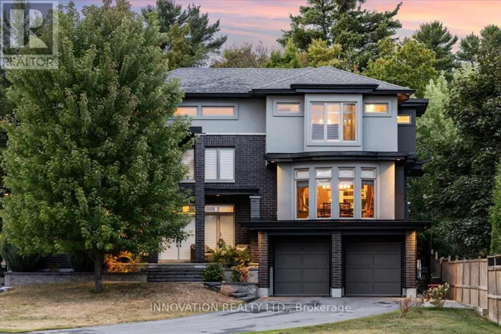 332 CARP HIGHLANDS COURT, Ottawa, Ontario K0A1L0