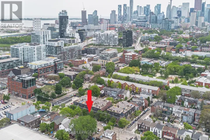 32 - 140 BROADVIEW AVENUE, Toronto (South Riverdale), Ontario M4M0A8