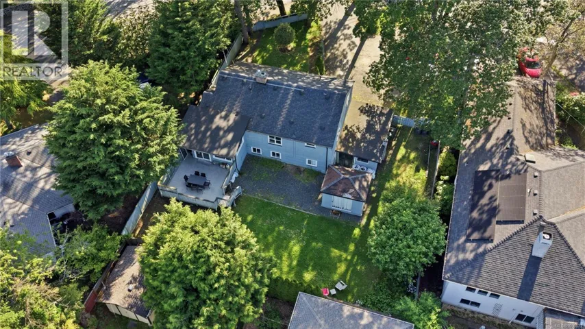 3959 Cedar Hill Cross Rd, Saanich, British Columbia V8P2N8