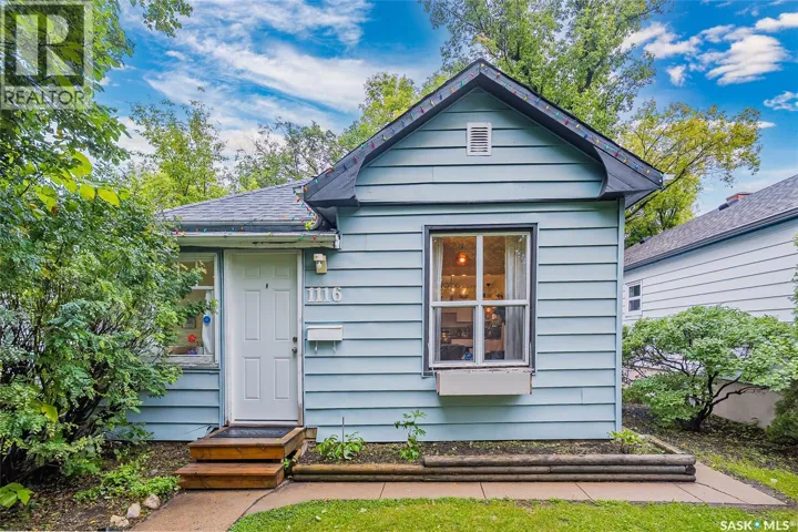 1116 B AVENUE N, Saskatoon, Saskatchewan S7L1G1
