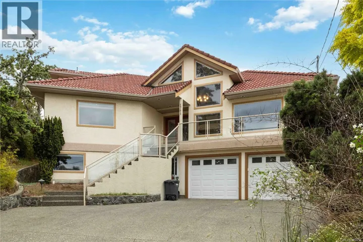 1785 Cedar Hill Cross Rd, Saanich, British Columbia V8P2R2