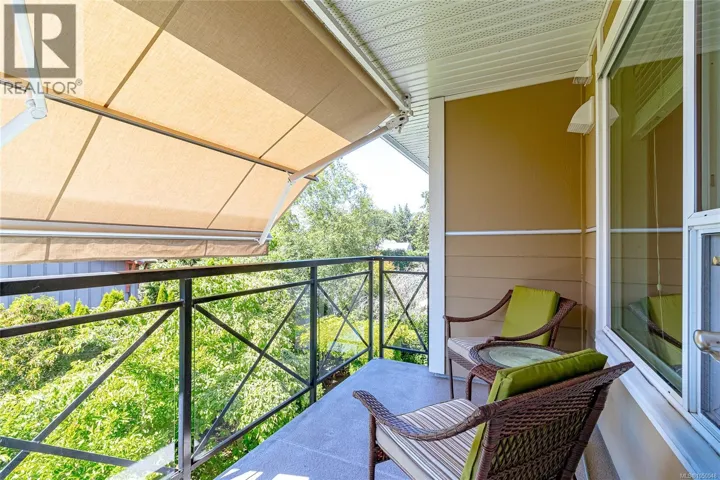 304 4536 Viewmont Ave, Saanich, British Columbia V8Z5L2