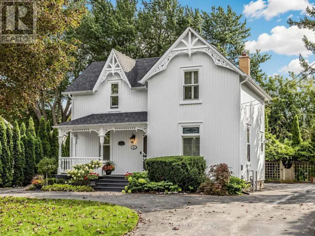 30 PETER STREET, Markham (Old Markham Village), Ontario L3P2A6