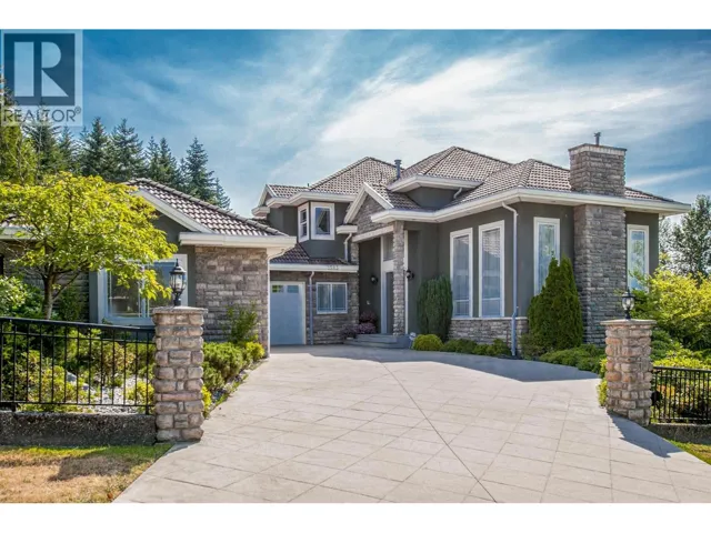 1583 PARKWAY BOULEVARD, Coquitlam, British Columbia V3E3M6