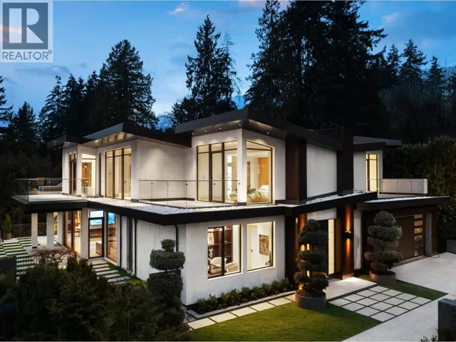 1405 28TH STREET, West Vancouver, British Columbia V7V1M1