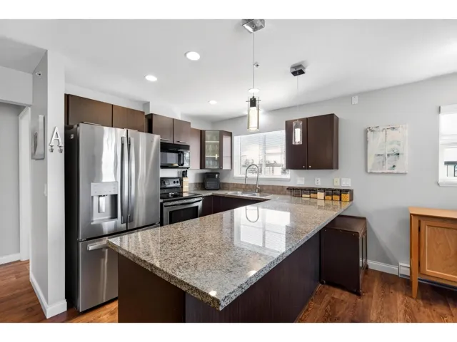 412 5488 198 STREET, Langley, British Columbia V3A1G2