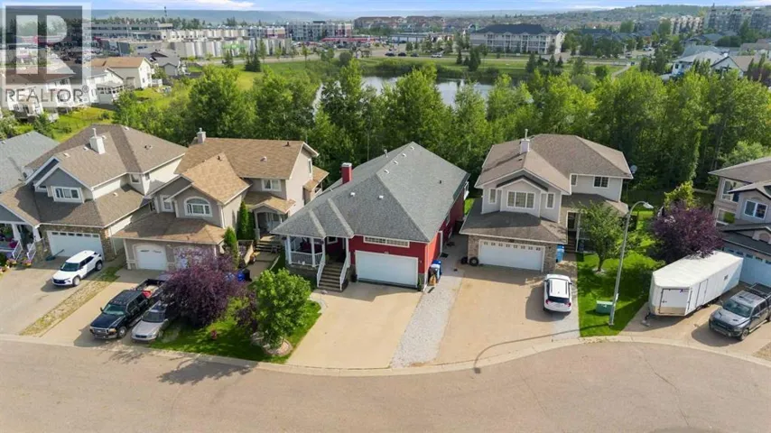 127 PETERSON Lane, Fort McMurray, Alberta T9K0B1