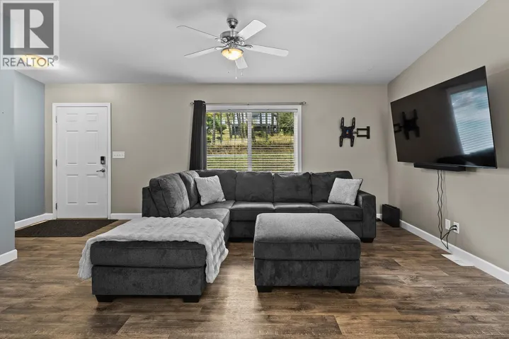 7867 Alpine Road, Kelowna, British Columbia V1Z3V4
