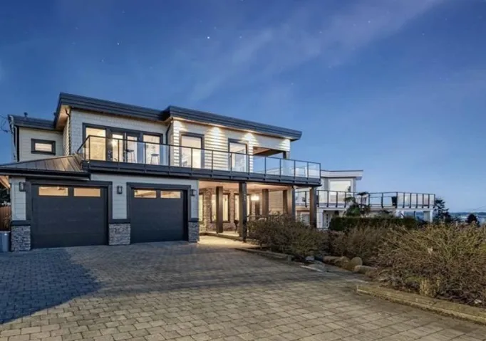 1040 LEE STREET, White Rock, British Columbia V4B4P1