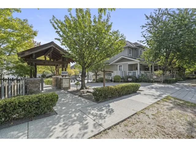24 6852 193 STREET, Surrey, British Columbia V4N0C8